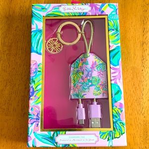 Lilly Pulitzer Charging Tag